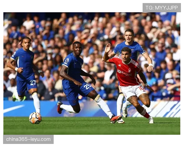 诺丁汉森林进攻新策略揭秘：创造机会的秘诀成取胜关键