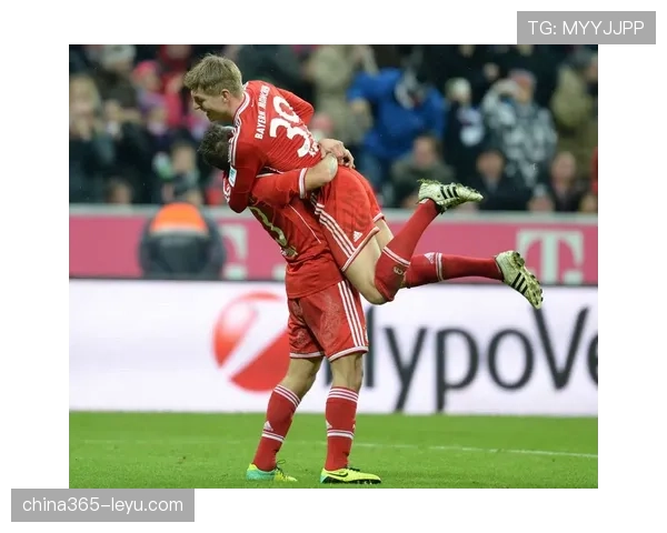 拉菲尼亚速度制胜，助球队状态回升迎来胜利曙光