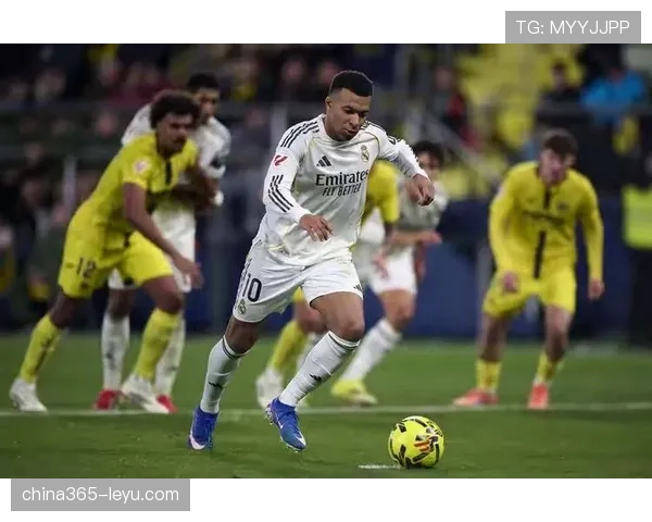 姆巴佩出走皇马后巴黎混乱开局，球队实力大幅下滑球迷集体抗议陷入危机